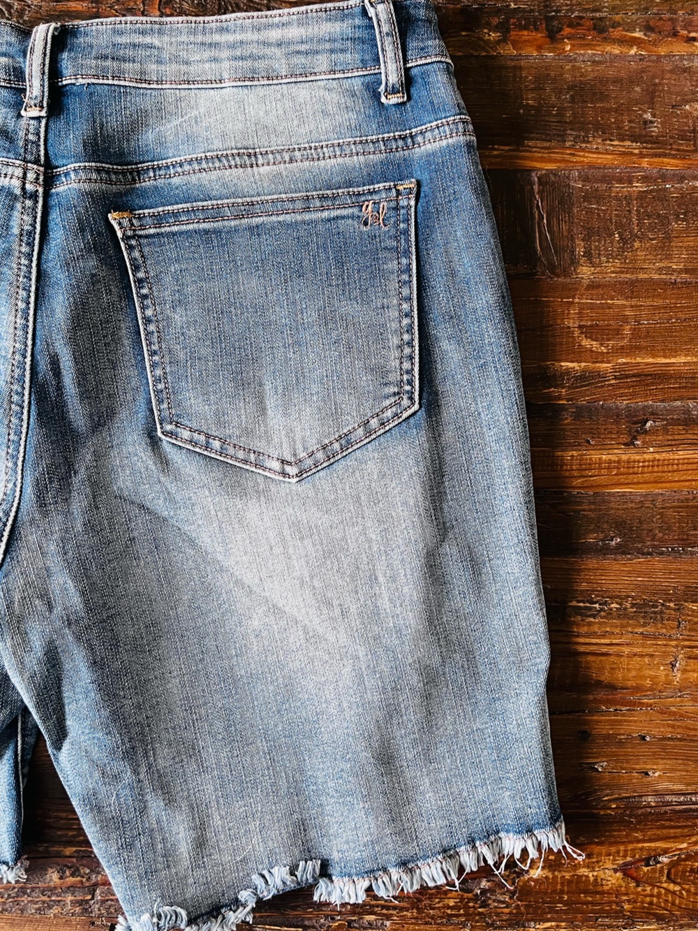 Grace & Lace Distressed Med-Blue Jean Shorts Sz 8 EUC - Picture 6 of 10